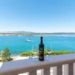 Angela Trogir