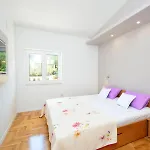 Angela Apartment Trogir