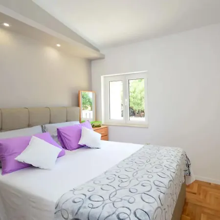 Angela Apartment Trogir