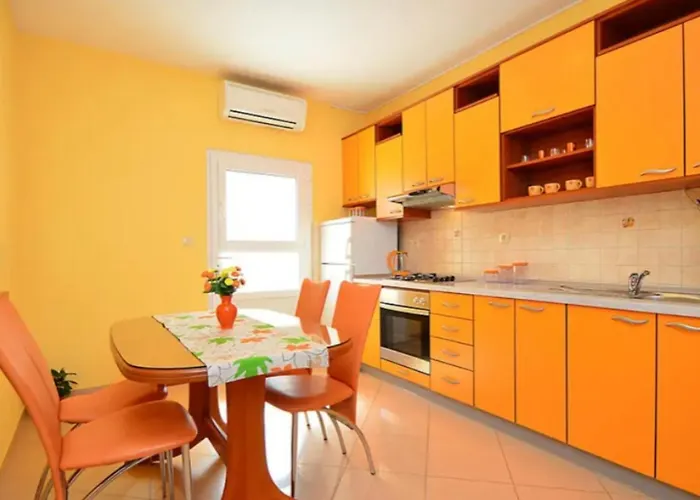 Апартаменти Angela *