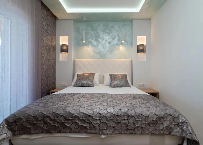 Angela * Трогир