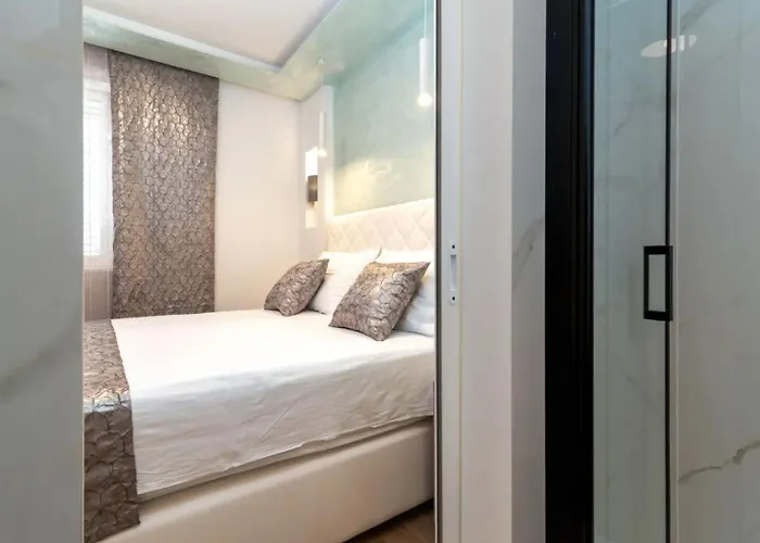 Angela * Трогир